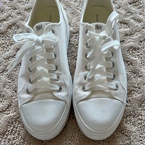 Stuart Weizmann white canvas sneakers